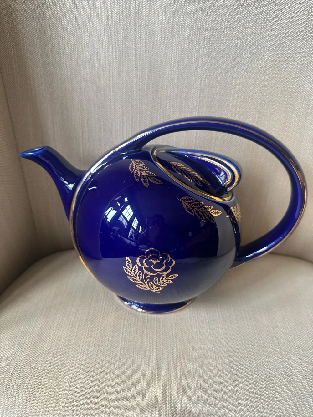 Hall China #448 Cobalt Blue 6 Cup Teapot Gold Filigree + 2 Hall #186 Creamers